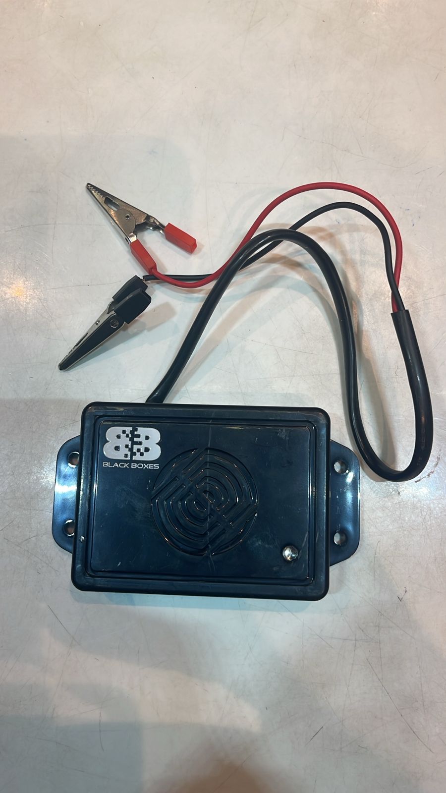 Rodent repellent Rat attack Black Box with light and vibration sensor-car protection-dealsplant