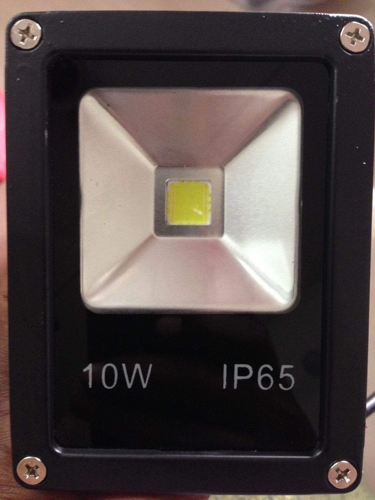 Ultra Slim 10W LED Flood Light COOL WHITE 220v AC IP65 & FREE Gift-LED Lights-dealsplant