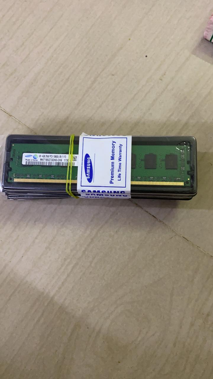 Samsung 4GB PC3 DDR3 desktop ram